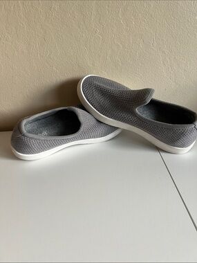 allbirds Gray Slip-On knit shoes with White Accents